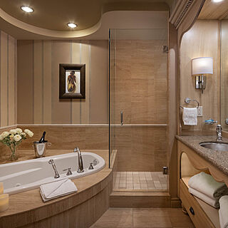 The Royal Kelowna — Sample Bathroom