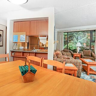 The Seasons at Whistler — Sample Dining Area