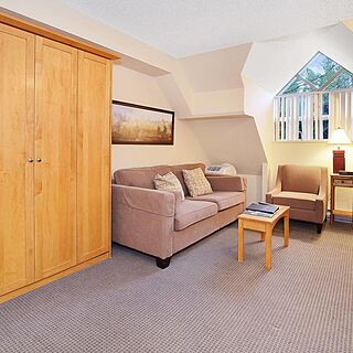 Whiski Jack Whistler Village Centre — Sample Living Area