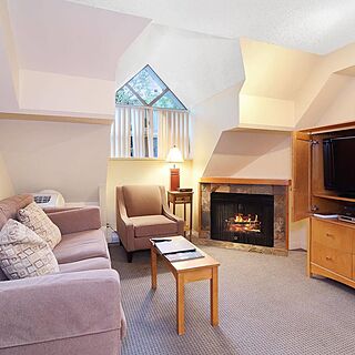 Whiski Jack Whistler Village Centre — Sample Living Area