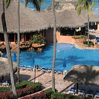 Torres Mazatlan &mdash; Pool