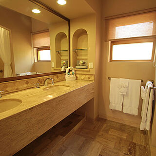 Torres Mazatlan &mdash; Sample Bathroom