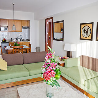 Mayan Palace Mazatlan — Living area in one- and two-bedroom suites