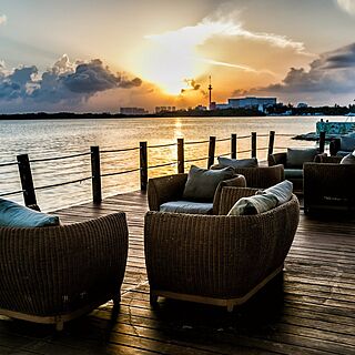 Sunset Marina Resort & Yacht Club — Patio