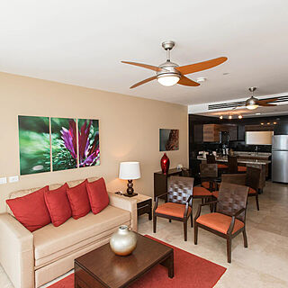 Sunset Plaza Beach Resort & Spa — Sample Living Area