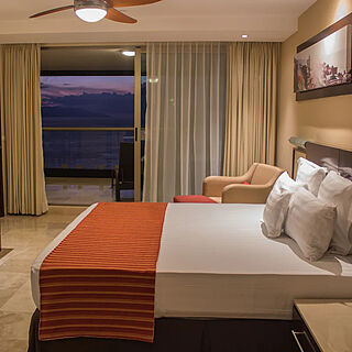 Sunset Plaza Beach Resort & Spa — Sample Bedroom