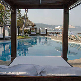Sunset Plaza Beach Resort & Spa — Pool