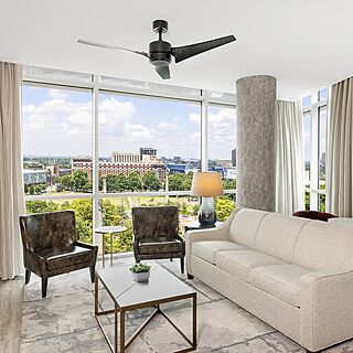 Club Wyndham Atlanta — Sample living room