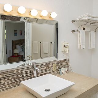 Royal Host Club at Portofino — Sample Bathroom
