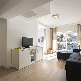 Royal Host Club/Las Gaviotas — Sample Living Area
