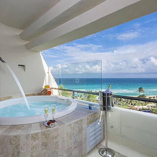 Pyramid Resort Vacation Club — Sample Balcony