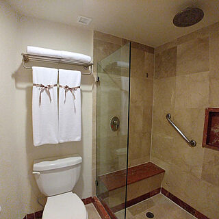 Park Royal Cozumel &mdash; Sample Bathroom