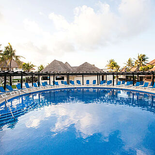 Allegro Playacar — Pool