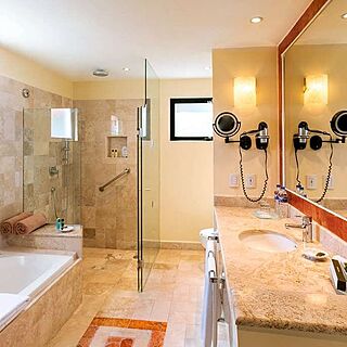 Occidental Grand Cozumel &mdash; Sample Bathroom