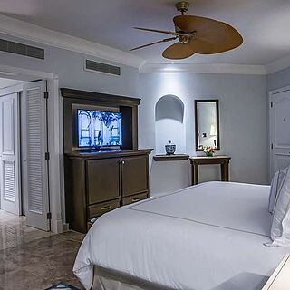 Royal Hideaway Playacar — Sample Bedroom