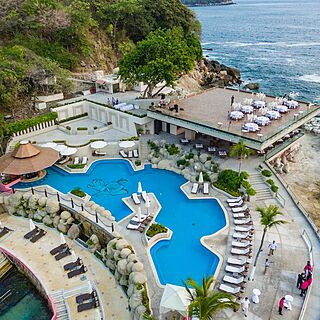 Las Brisas-Acapulco Luxury Vacation Rental — Exterior