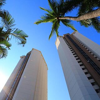 Las Torres Gemelas — Exterior