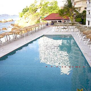 Las Torres Gemelas — Pool