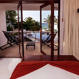 Le Reve Hotel & Spa — Sample Bedroom