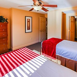 InnSeason Resorts Pollard Brook — Sample Bedroom