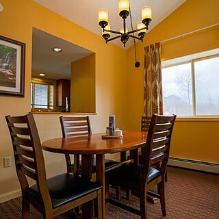 InnSeason Resorts Pollard Brook — Sample Dining Area