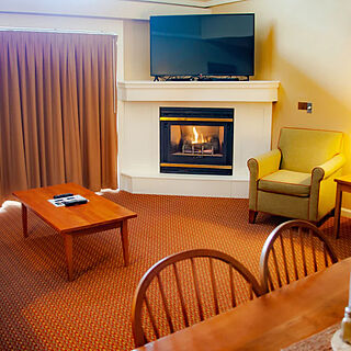 InnSeason Resorts Pollard Brook — Sample Living Area