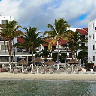 Imperial las Perlas — Beach