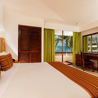 Hotel Las Palmas Beach Resort — Sample Bedroom