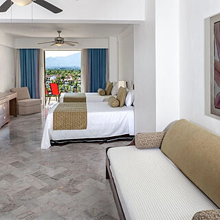 Vamar Vallarta Marina and Beach Resort — Sample Bathroom