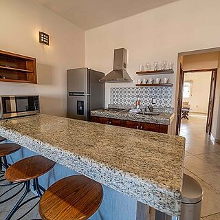Club El Moro — Sample Kitchen