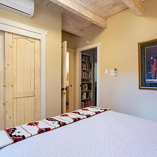 Las Brisas de Santa Fe &mdash; Sample Bedroom