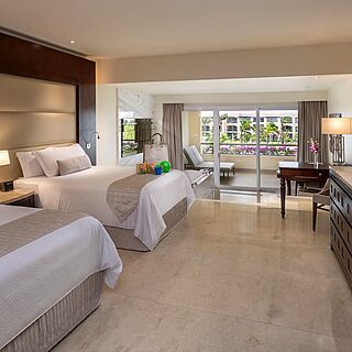 The Grand at Moon Palace — Sample Bedroom