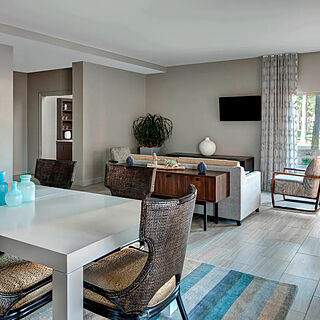 Bluegreen's Bayside Resort and Spa at Panama City Beach — Sample Living Area