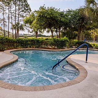 Marriott's SurfWatch &mdash; Hot Tub