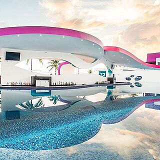 Temptation Resort & Spa — Pool