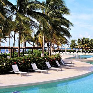 BlueBay Grand Esmeralda — Pool