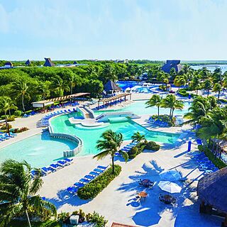 BlueBay Grand Esmeralda — Pool