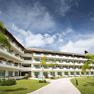 BlueBay Grand Esmeralda — Exterior