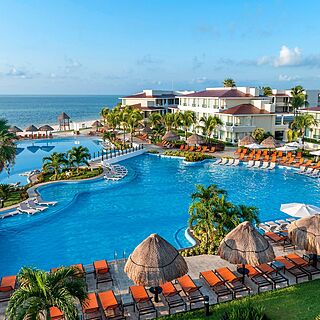 Sunrise at Moon Palace — Pool