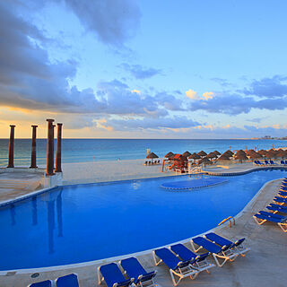 Krystal International Vacation Club Cancun — Pool