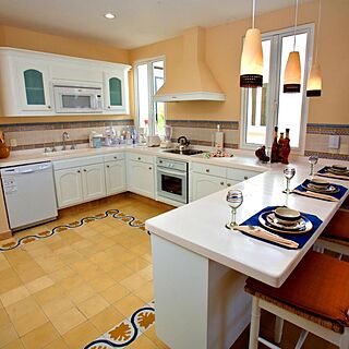 Emerald Estates by Pueblo Bonito — Sample Kitchen