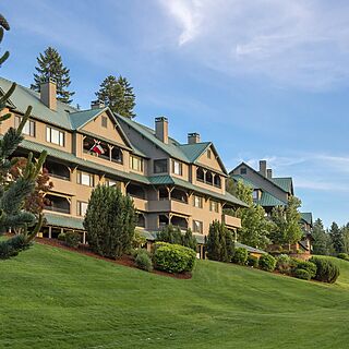 WorldMark Arrow Point Resort — Exterior