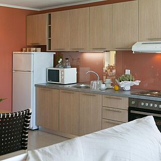 Govino Bay — Sample Kitchen
