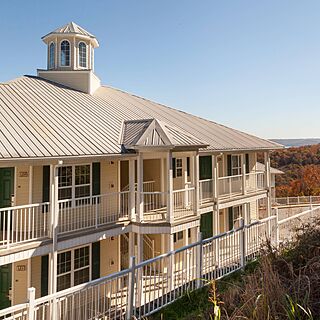 Ozark Mountain Resort — Exterior