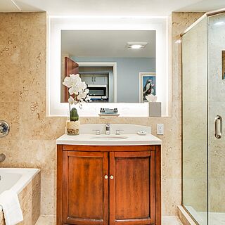 Samoset Resort — Sample Bathroom