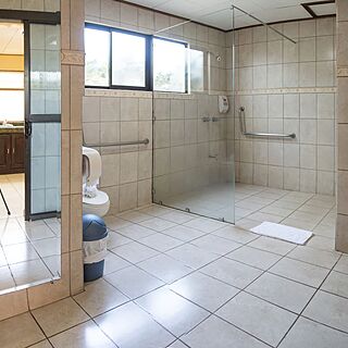 Nacazcol Hotel & Villas — Sample Bathroom