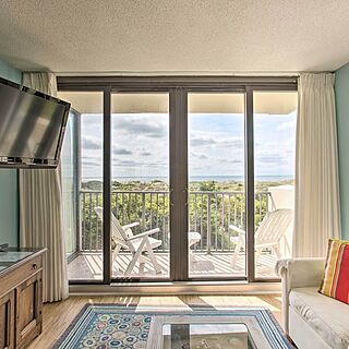 Sands Villa Resort &mdash; Sample Living Area