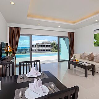 Club Unique at Patong Bay Hill Resort — Sample Living Area