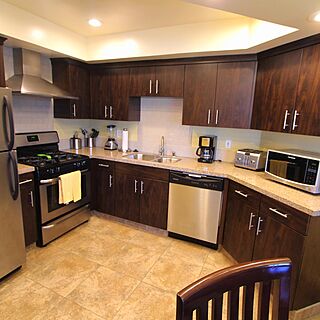 Four Seasons Pacifica &mdash; Sample Kitchen