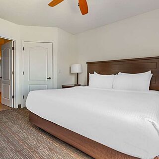 Hilton Vacation Club Sedona Summit — Sample Bedroom